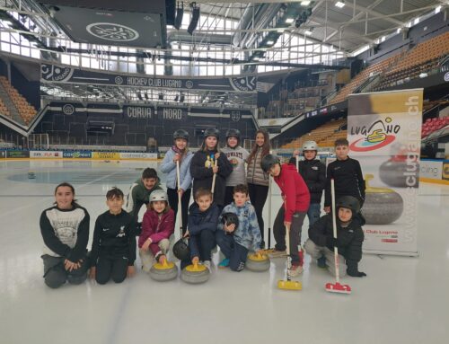 Introduzione al Curling con le scuole medie di Caslano